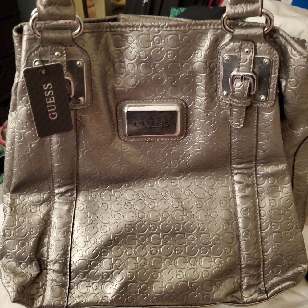 Guess purse 👛